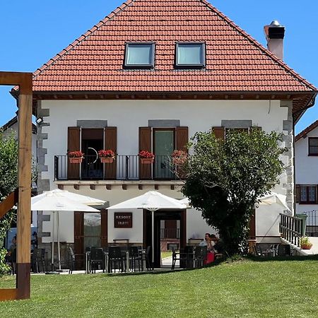 Hotel Rural Basque Irati Espinal-Auzperri ภายนอก รูปภาพ