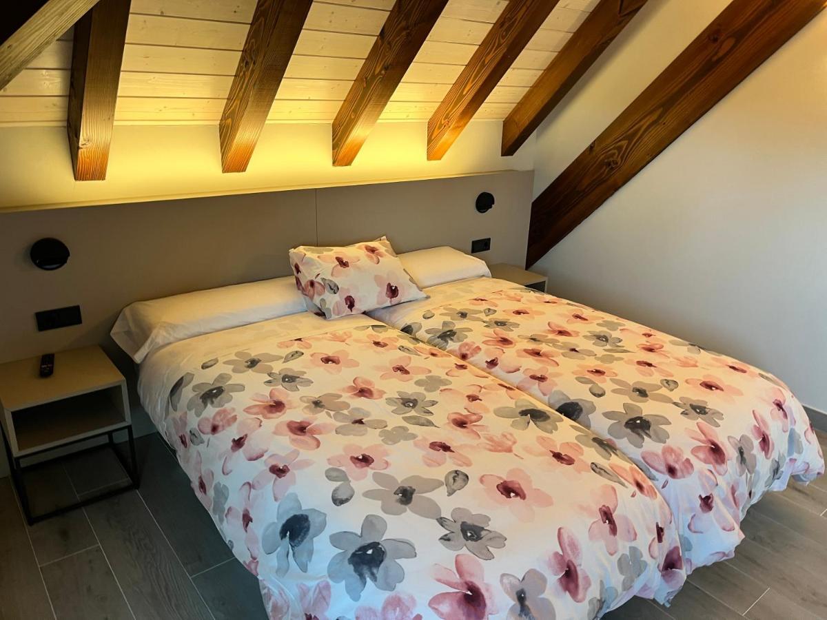 Hotel Rural Basque Irati Espinal-Auzperri ภายนอก รูปภาพ