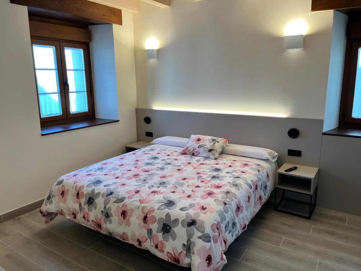 Hotel Rural Basque Irati Espinal-Auzperri ภายนอก รูปภาพ
