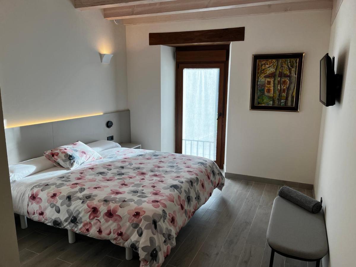 Hotel Rural Basque Irati Espinal-Auzperri ภายนอก รูปภาพ